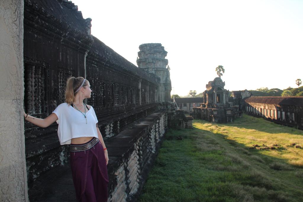 cambodia angkor wat travel adventure explore wanderlust traveler lover