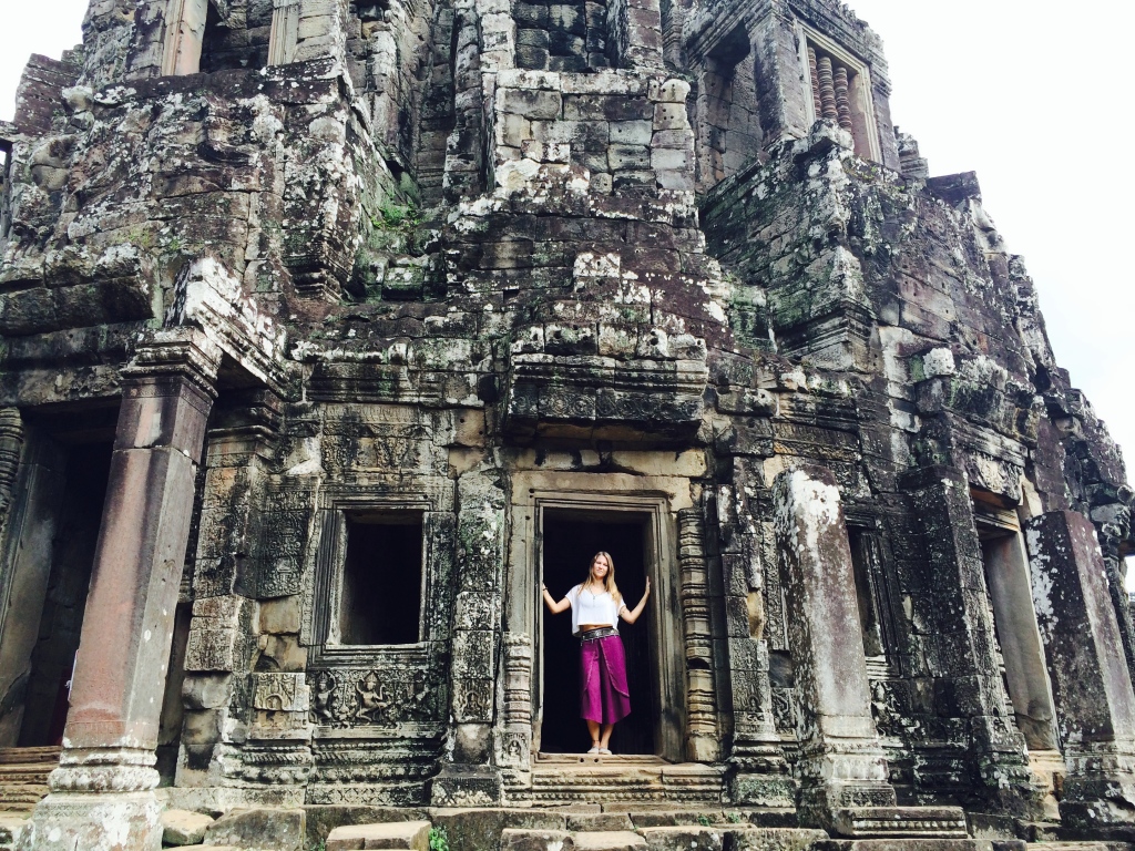 temple sexy traveler wanderlust explore travel cambodia