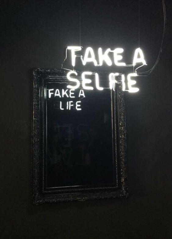 selfie-phone-addiction-self-oromotion-social-media-socialmedia-bepresent-fake-honesty